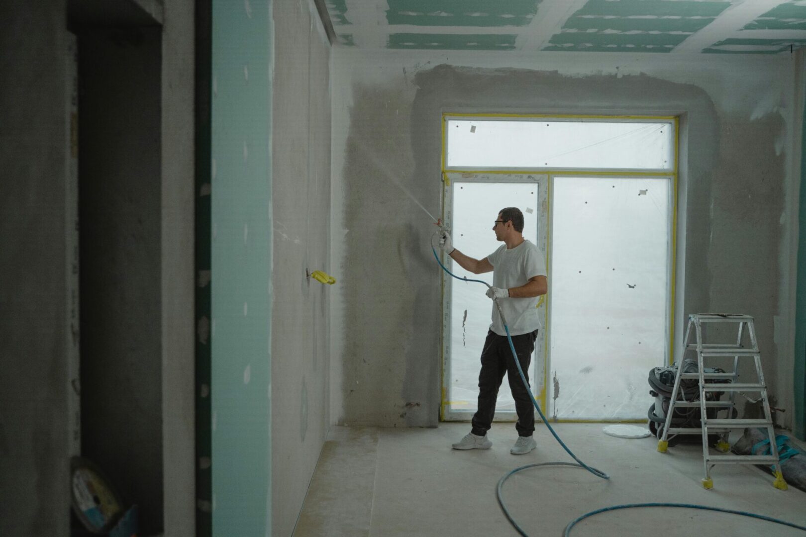 Drying water-damaged walls in Florida home